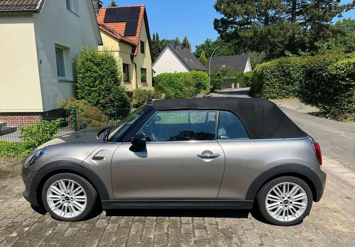Gebraucht Mini Cooper Cabriolet 136 PS (100 kW) 2019 Grau Cabrio