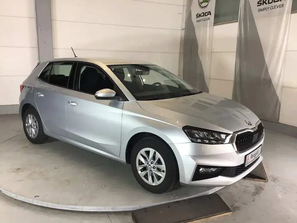Usata Skoda Fabia Selection 80 CV (58 kW) 2023 Argento Utilitaria