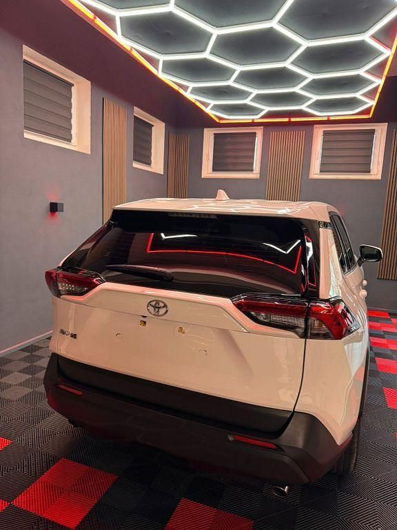 Gebraucht Toyota RAV4 175 PS (128 kW) 2019 Weiß SUV