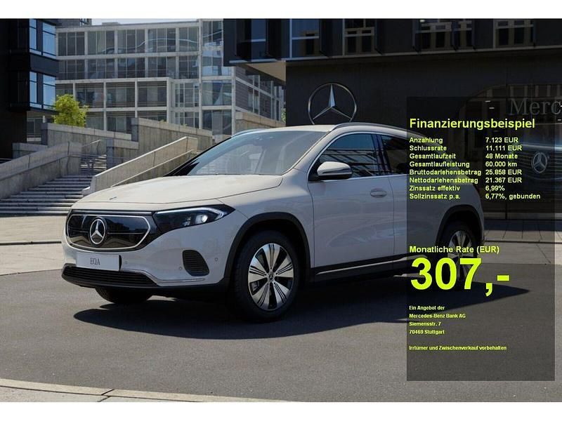 Weiß Gebraucht 2023 Mercedes EQA250 Progressive SUV | 28.490 € (Guter Preis) - Bild 1/3