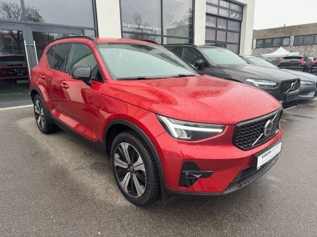 Gebraucht Volvo XC40 Plus 211 PS (155 kW) 2022 Rot SUV