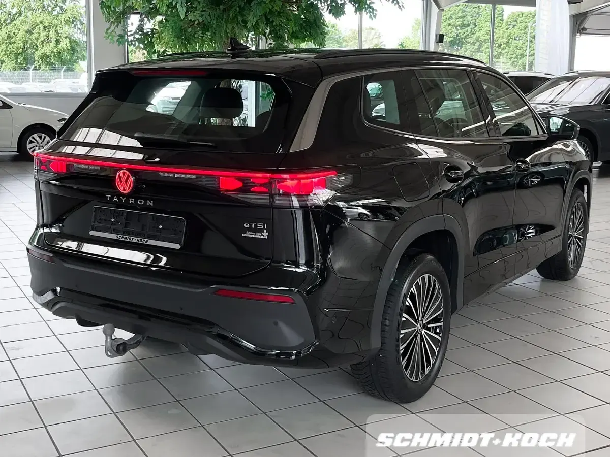 Gebraucht VW Tayron Life 150 PS (110 kW) 2025 Grenadillschwarz (schwarz) SUV