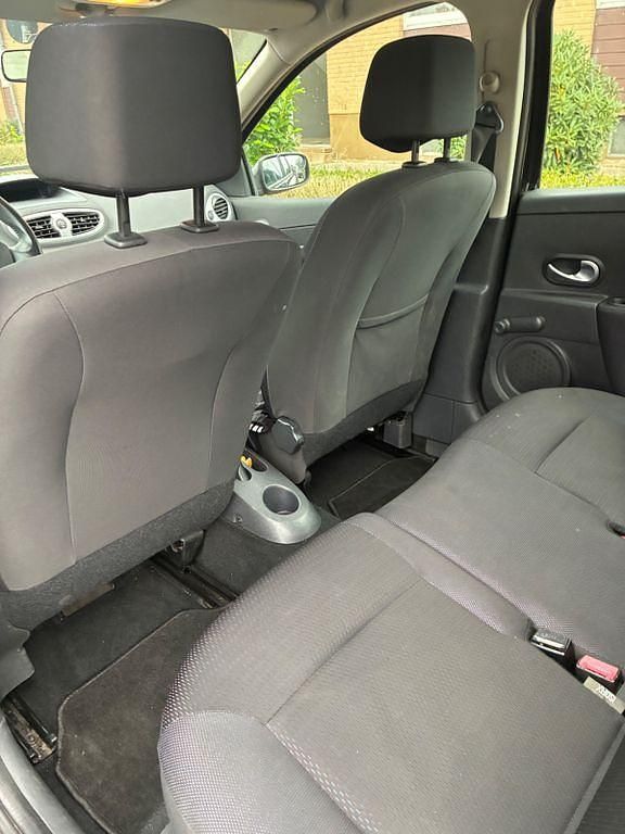 Gebraucht Renault Clio II Authentique 75 PS (55 kW) 2006 Schwarz Limousine