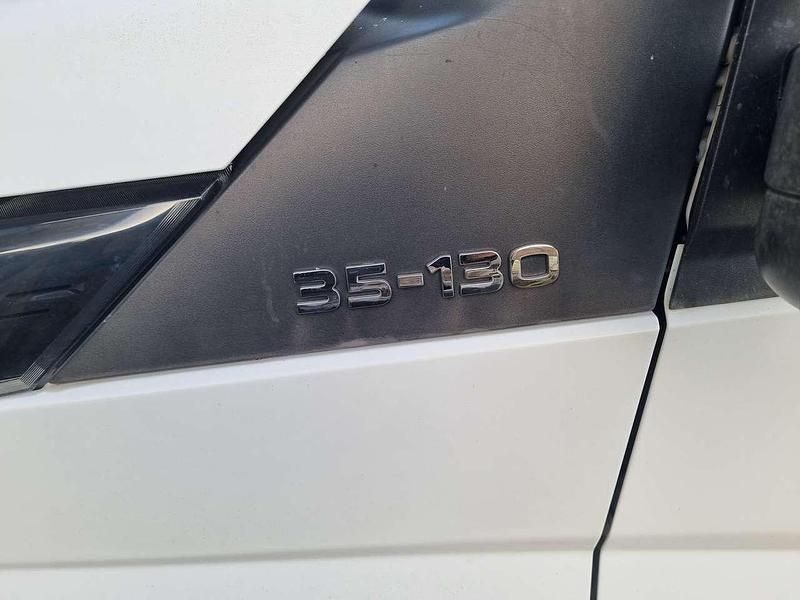 Gebraucht Iveco Daily 126 PS (92 kW) 2015 Weiß Van