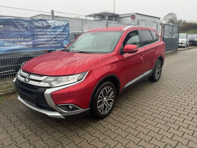 Karminrot (m) Gebraucht 2017 Mitsubishi Outlander Plus SUV | 13.200 € (Guter Preis) - Bild 1/4