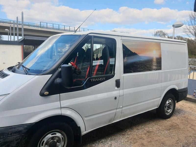 Weiß Gebraucht 2011 Ford Transit Tourneo Van / Kleinbus | 6.450 € (Fairer Preis) - Bild 1/4