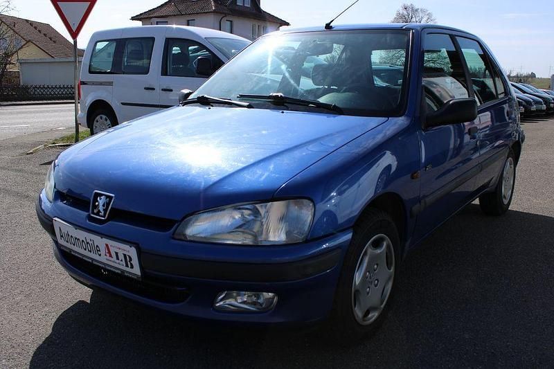 Gebraucht Peugeot 106 60 PS (44 kW) 1997 Blau Kleinwagen