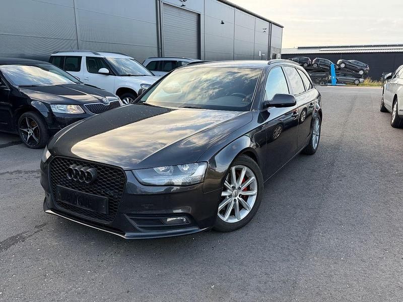 Grau Gebraucht 2013 Audi A4 Attraction Kombi | 5.900 € (Superpreis) - Bild 1/4