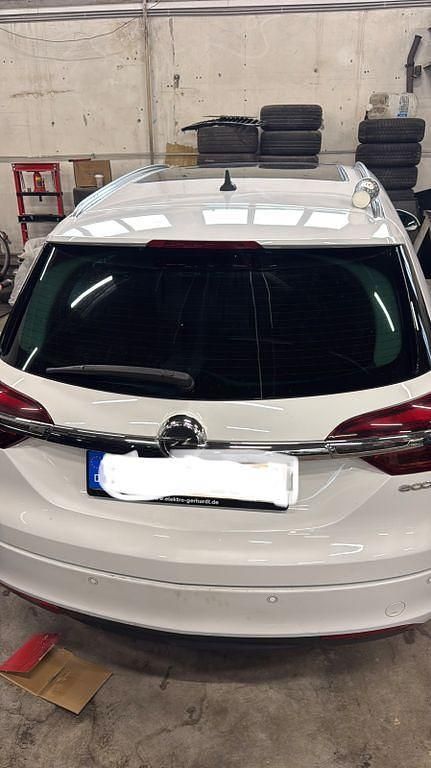 Gebraucht Opel Insignia 170 PS (125 kW) 2015 Weiß Kombi