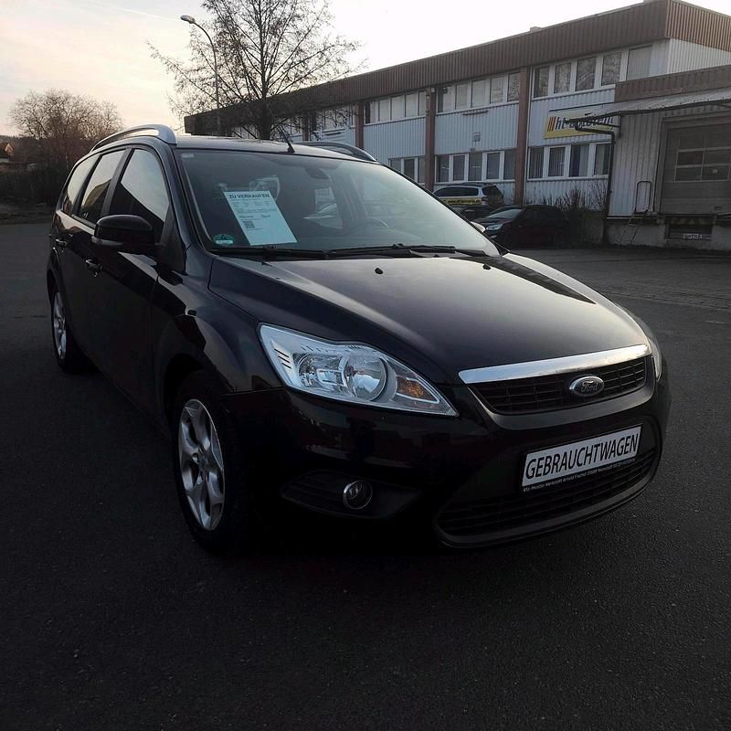 Gebraucht Ford Focus Trend 101 PS (74 kW) 2009 Schwarz Kombi