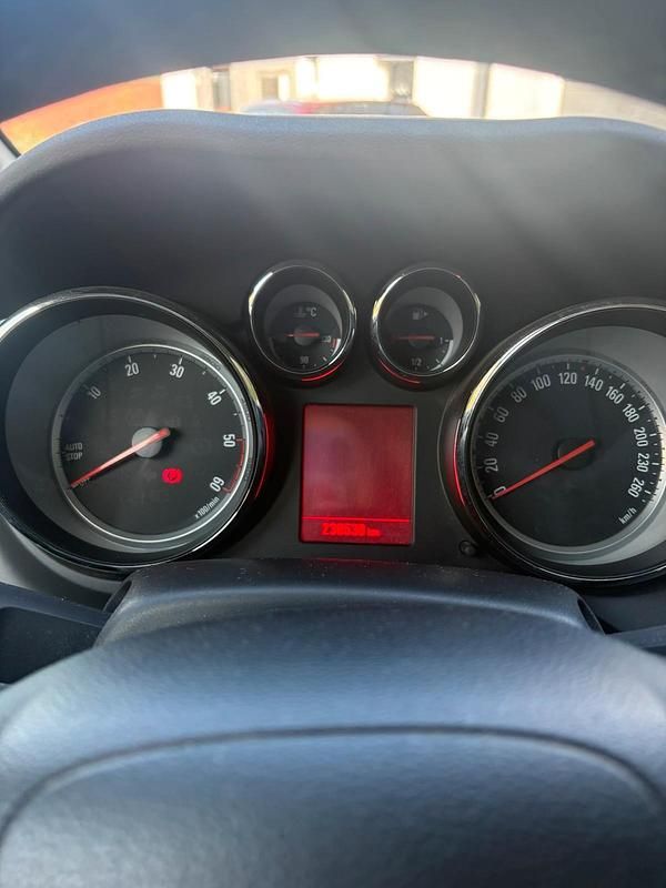 Gebraucht Opel Zafira Tourer OPC 194 PS (142 kW) 2014 Weiß Van / Kleinbus