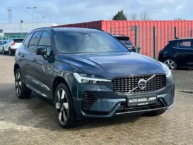 Gebraucht Volvo XC60 Plus 398 PS (292 kW) 2025 Blau SUV