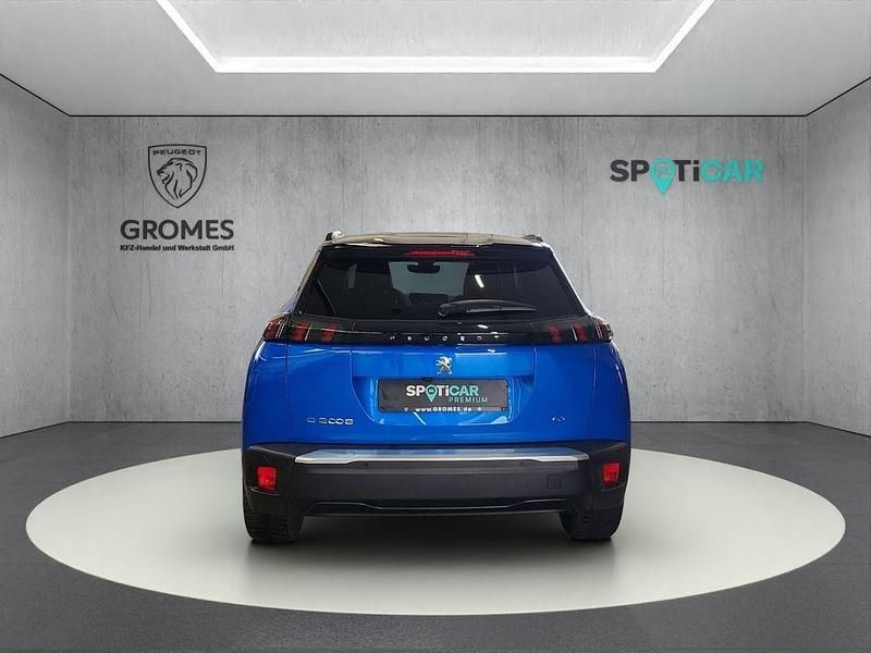 Gebraucht Peugeot e-2008 GT 100 kW (136 PS) 2022 Blau SUV