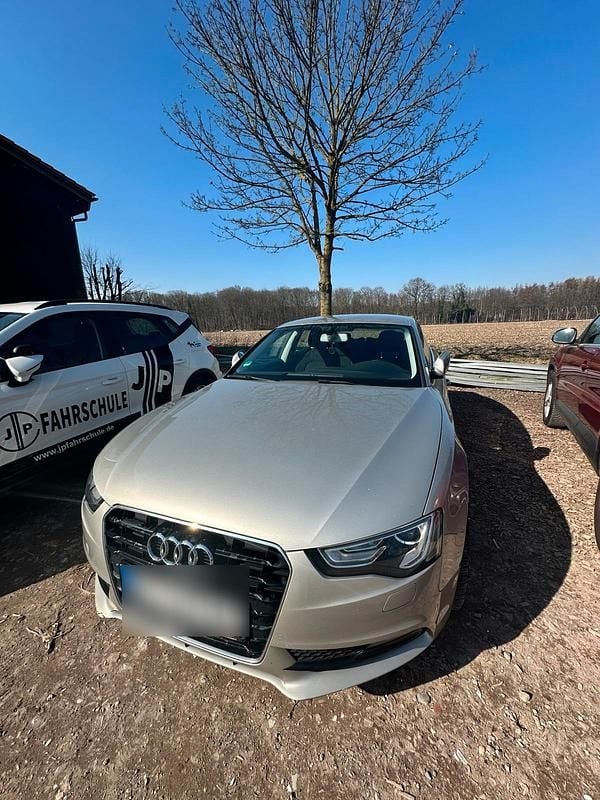 Gelb Gebraucht 2012 Audi A5 Coupé | 7.500 € (Superpreis) - Bild 1/4