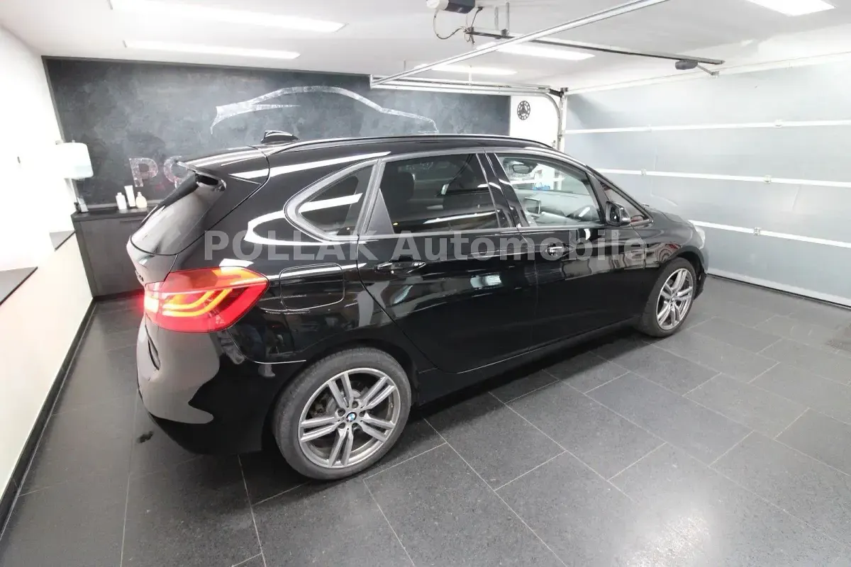 Gebraucht BMW 218 Advantage 150 PS (110 kW) 2017 Schwarz Kombi