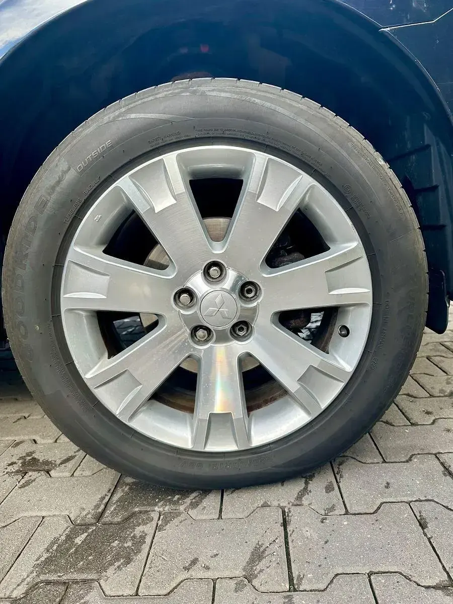 Gebraucht Mitsubishi Outlander Motion 156 PS (114 kW) 2012 Schwarz SUV