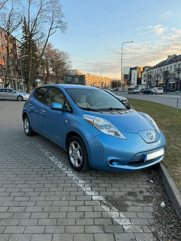 Gebraucht Nissan Leaf 80 kW (109 PS) 2013 Blau Kleinwagen