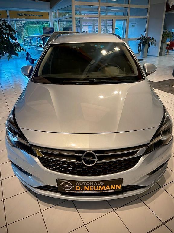 Gebraucht Opel Astra Innovation 136 PS (100 kW) 2018 Blau Kombi