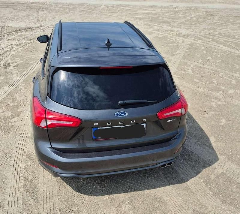 Gebraucht Ford Focus ST-Line 125 PS (91 kW) 2021 Grau Kombi