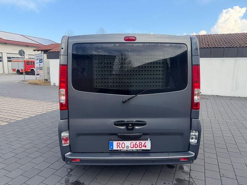 Gebraucht Opel Vivaro 114 PS (83 kW) 2011 Van / Kleinbus