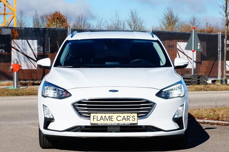 Gebraucht Ford Focus Cool & Connect 150 PS (110 kW) 2022 Weiß Kombi