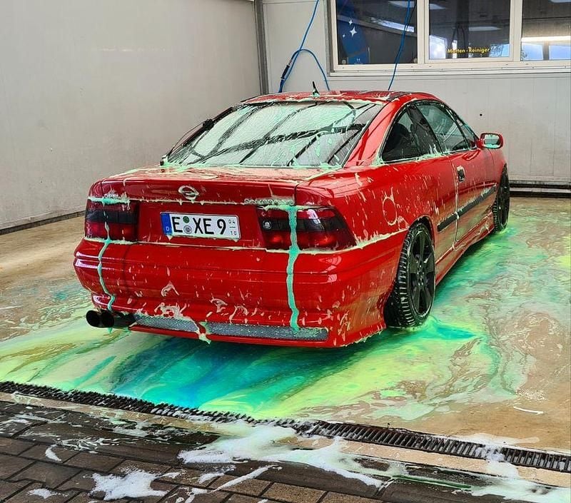 Gebraucht Opel Calibra 170 PS (125 kW) 1997 Rot Coupé