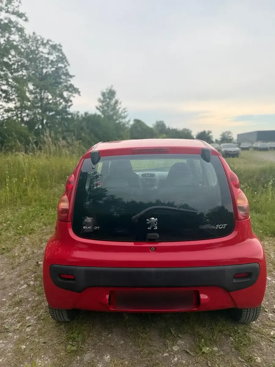 Gebraucht Peugeot 107 68 PS (50 kW) 2007 Rot Kleinwagen