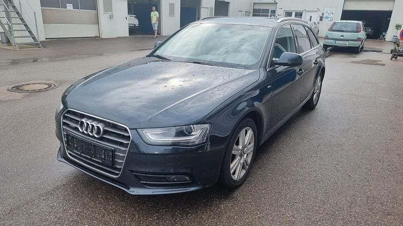Blau Gebraucht 2012 Audi A4 Ambiente Kombi | 8.380 € (Fairer Preis) - Bild 1/4