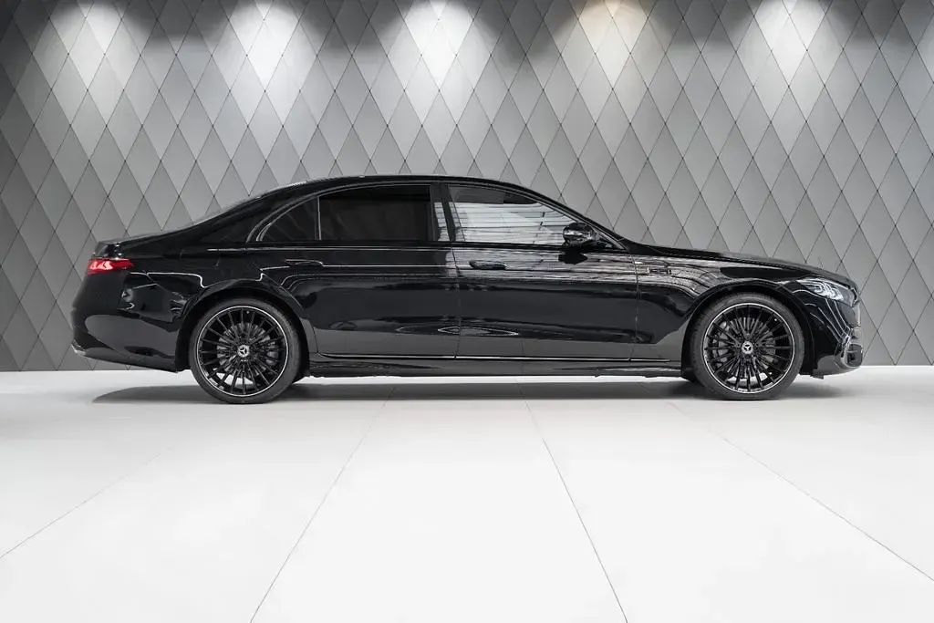 Neu Mercedes S580 AMG 560 PS (411 kW) 2026 Schwarz Limousine
