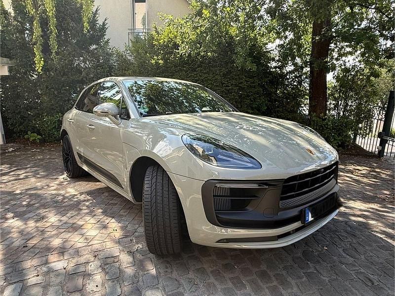 Grau Gebraucht 2024 Porsche Macan GTS SUV | 109.000 € (Guter Preis) - Bild 1/4