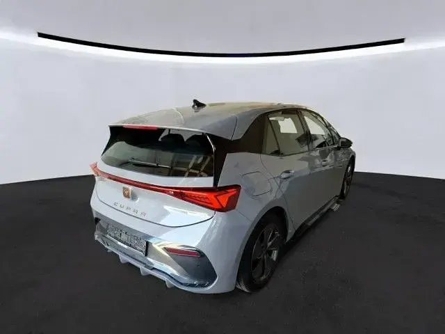 Gebraucht Cupra Born 150 kW (204 PS) 2023 Vaporgrau Kleinwagen