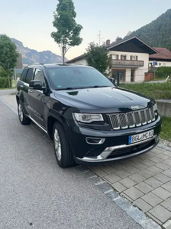 Gebraucht Jeep Grand Cherokee Summit 250 PS (183 kW) 2016 Schwarz SUV