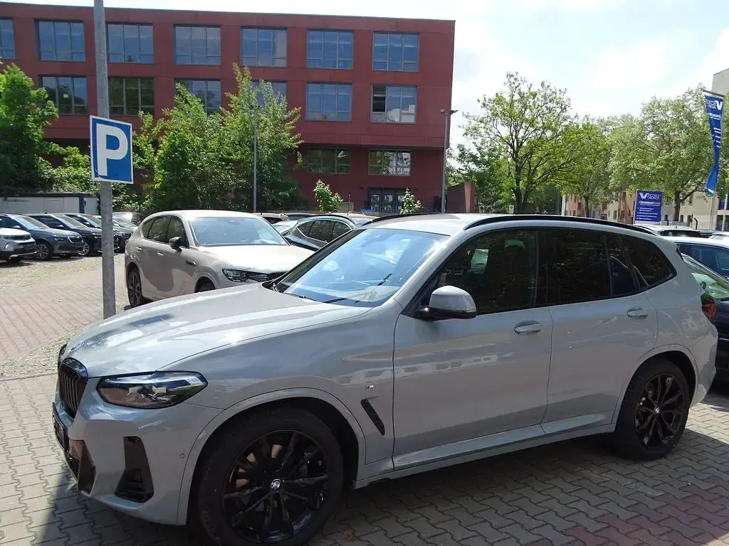Gebraucht BMW X3 M Sport 190 PS (139 kW) 2024 Grau SUV