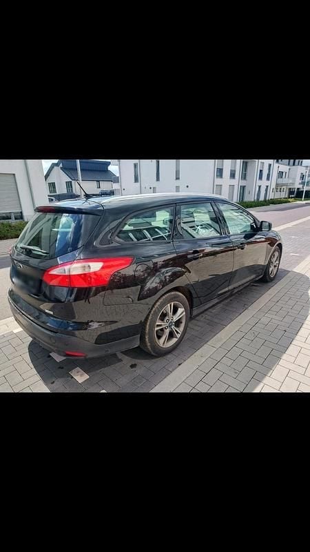 Usata Ford Focus 125 CV (91 kW) 2013 Nero Station wagon