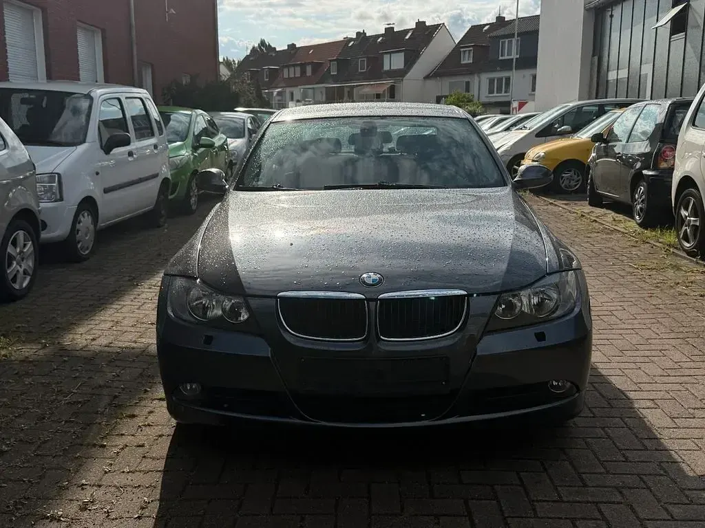 Gebraucht BMW 318 Advantage 129 PS (94 kW) 2007 Limousine