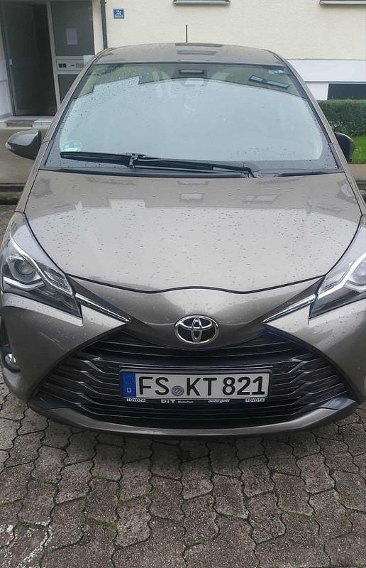 Gebraucht 2020 Toyota Yaris Kleinwagen | 14.500 € (Guter Preis) - Bild 1/4