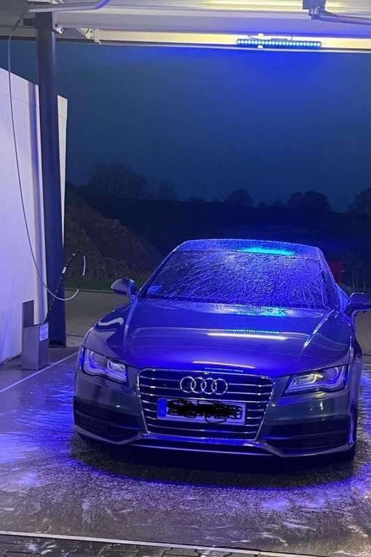 Grau Gebraucht 2012 Audi A7 Comfort Kleinwagen | 13.700 € (Fairer Preis) - Bild 1/4