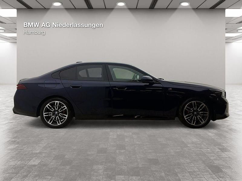 Gebraucht BMW 520 Comfort Edition 190 PS (139 kW) 2023 Blau Limousine