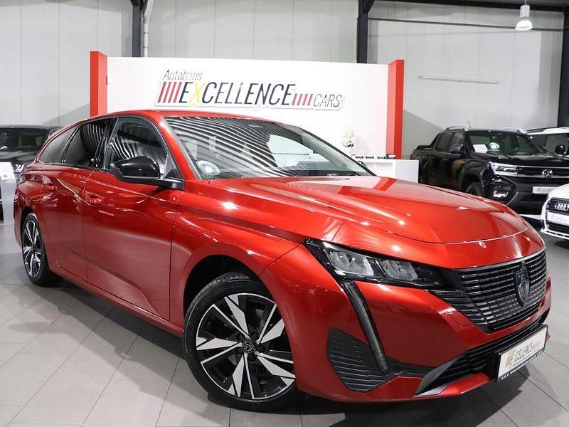 Gebraucht Peugeot 308 SW Allure 131 PS (96 kW) 2022 Rot Kombi