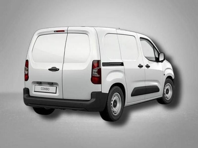 Gebraucht Opel Combo 102 PS (75 kW) 2025 Andere Limousine