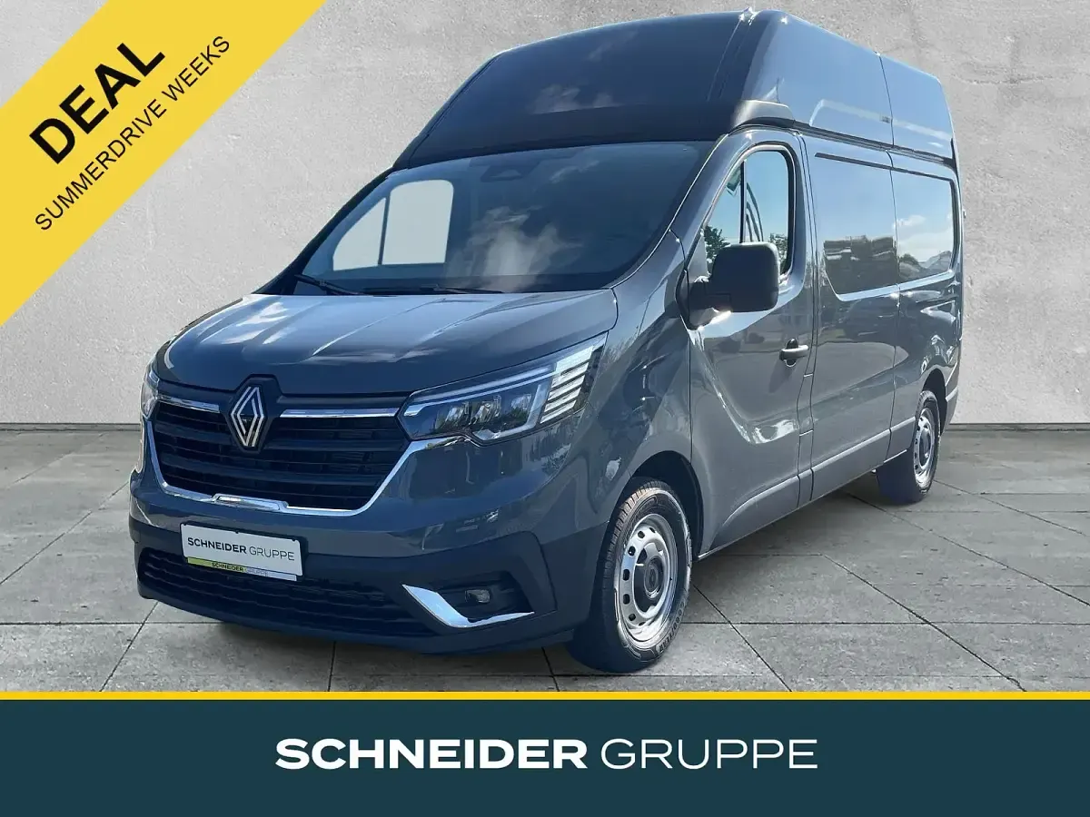 Gebraucht Renault Trafic Komfort 149 PS (109 kW) 2025 Van / Kleinbus