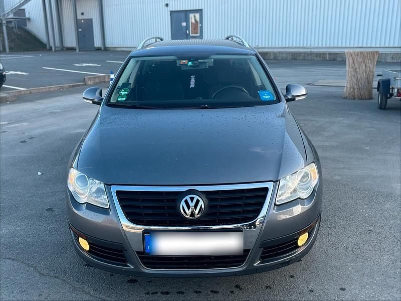 Gebraucht VW Passat 140 PS (102 kW) 2007 Grau Kombi
