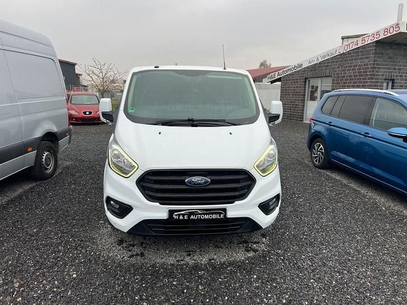 Gebraucht Ford Transit Custom 105 PS (77 kW) 2019 Weiß Van / Kleinbus