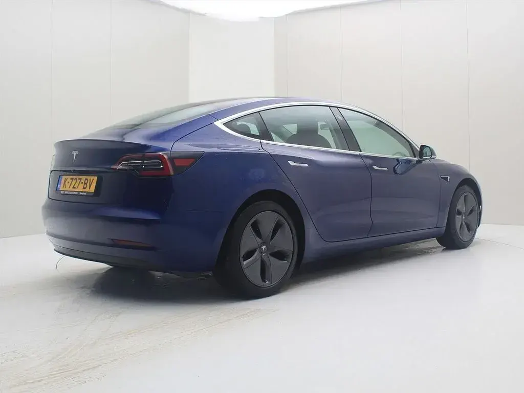 Gebraucht Tesla Model 3 Standard Range 225 kW (306 PS) 2020 Blau Limousine