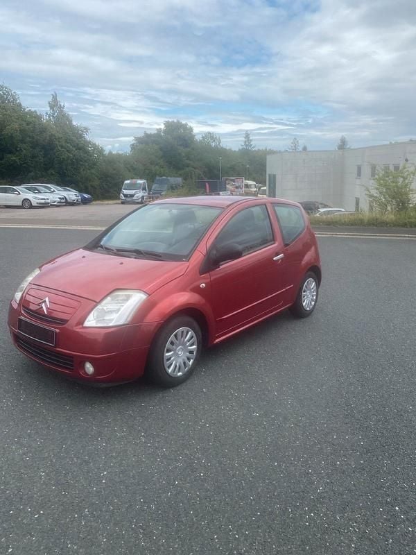 Rot Gebraucht 2006 Citroën C2 Kleinwagen | 1.750 € - Bild 1/4