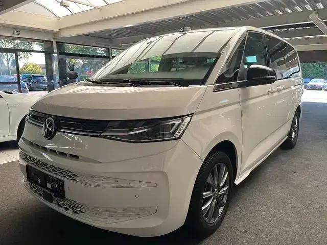 Usata VW Multivan Life 150 CV (110 kW) 2022 Bianco Monovolume