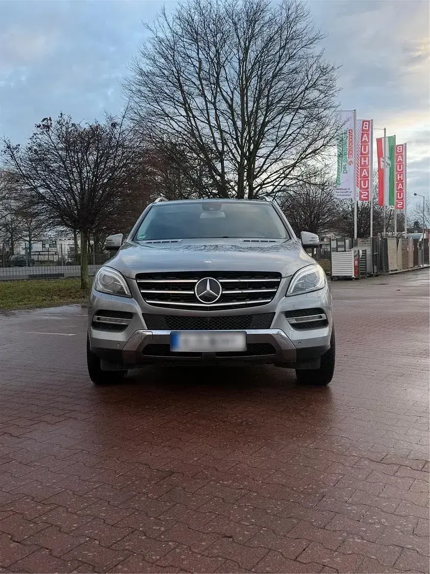 Gebraucht Mercedes ML350 258 PS (189 kW) 2014 SUV