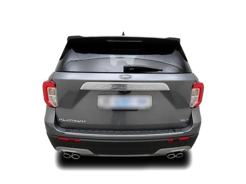 Usado Ford Explorer Platinum 456 CV (335 kW) 2022 Gris SUV