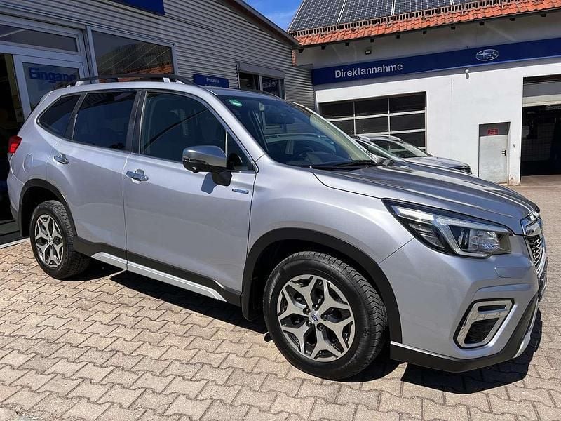 Gebraucht Subaru Forester Comfort 150 PS (110 kW) 2020 Ice silver (m) SUV