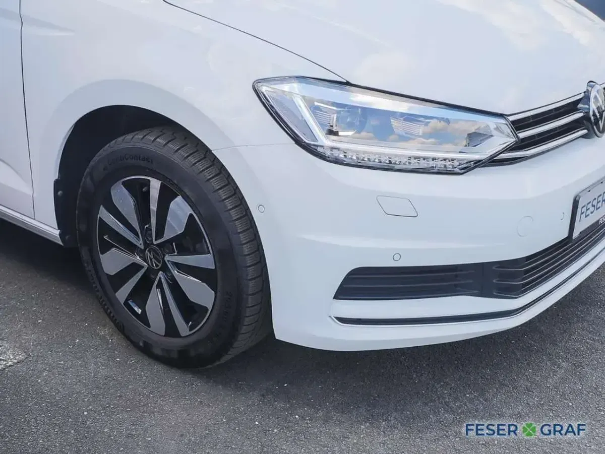 Gebraucht VW Touran Goal 150 PS (110 kW) 2025 Pure white Van / Kleinbus